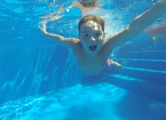 Dubai’de Yüzme Dersleri Dubai'de yüzme dersleri